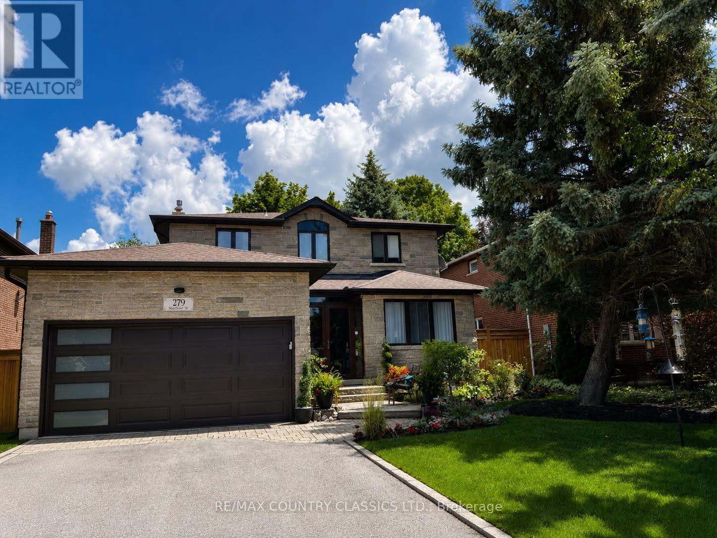 279 MANCHESTER DRIVE, Newmarket, Ontario