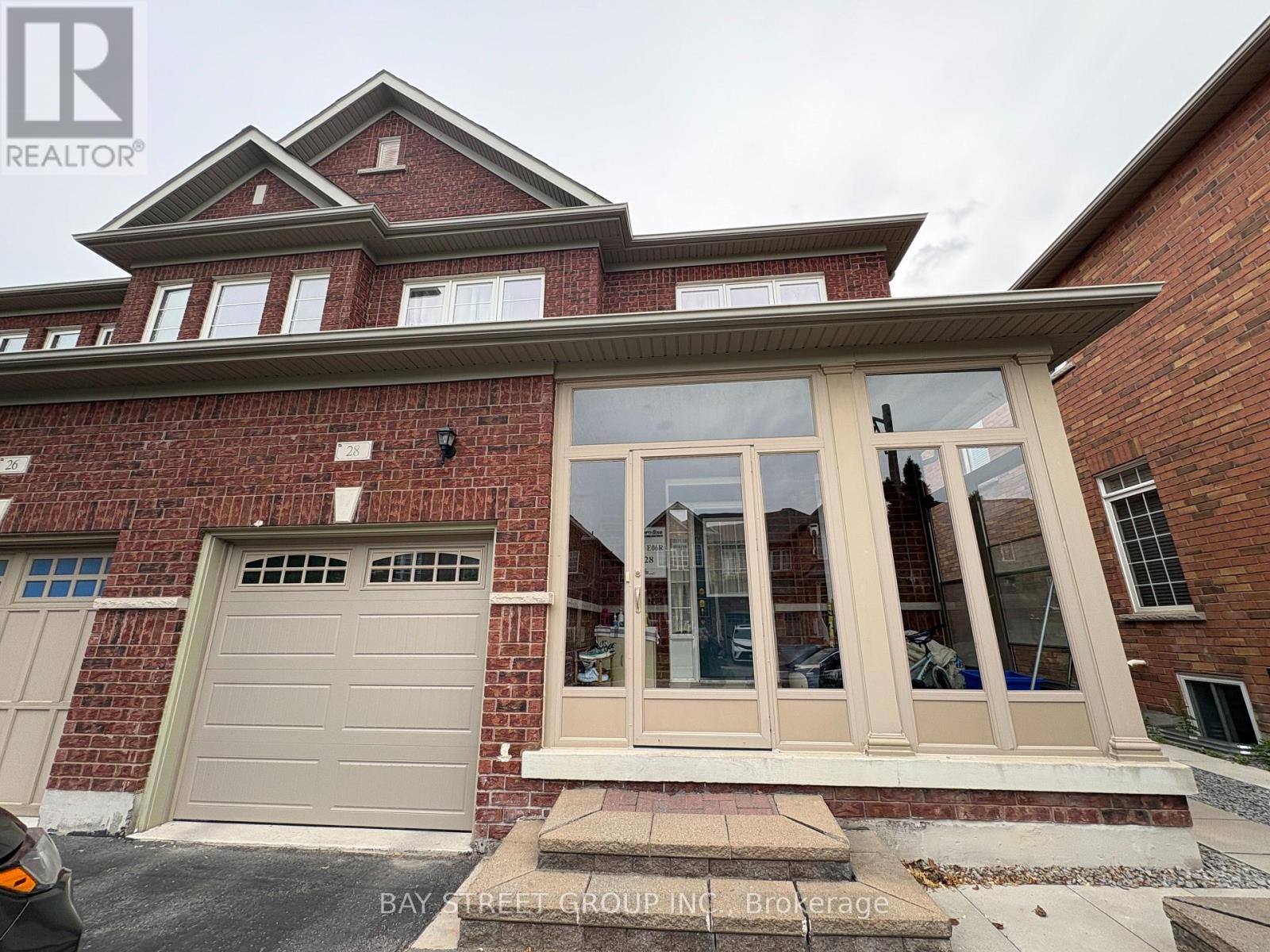 28 Prebble Drive, Markham, Ontario  L6E 0M9 - Photo 3 - N13554010