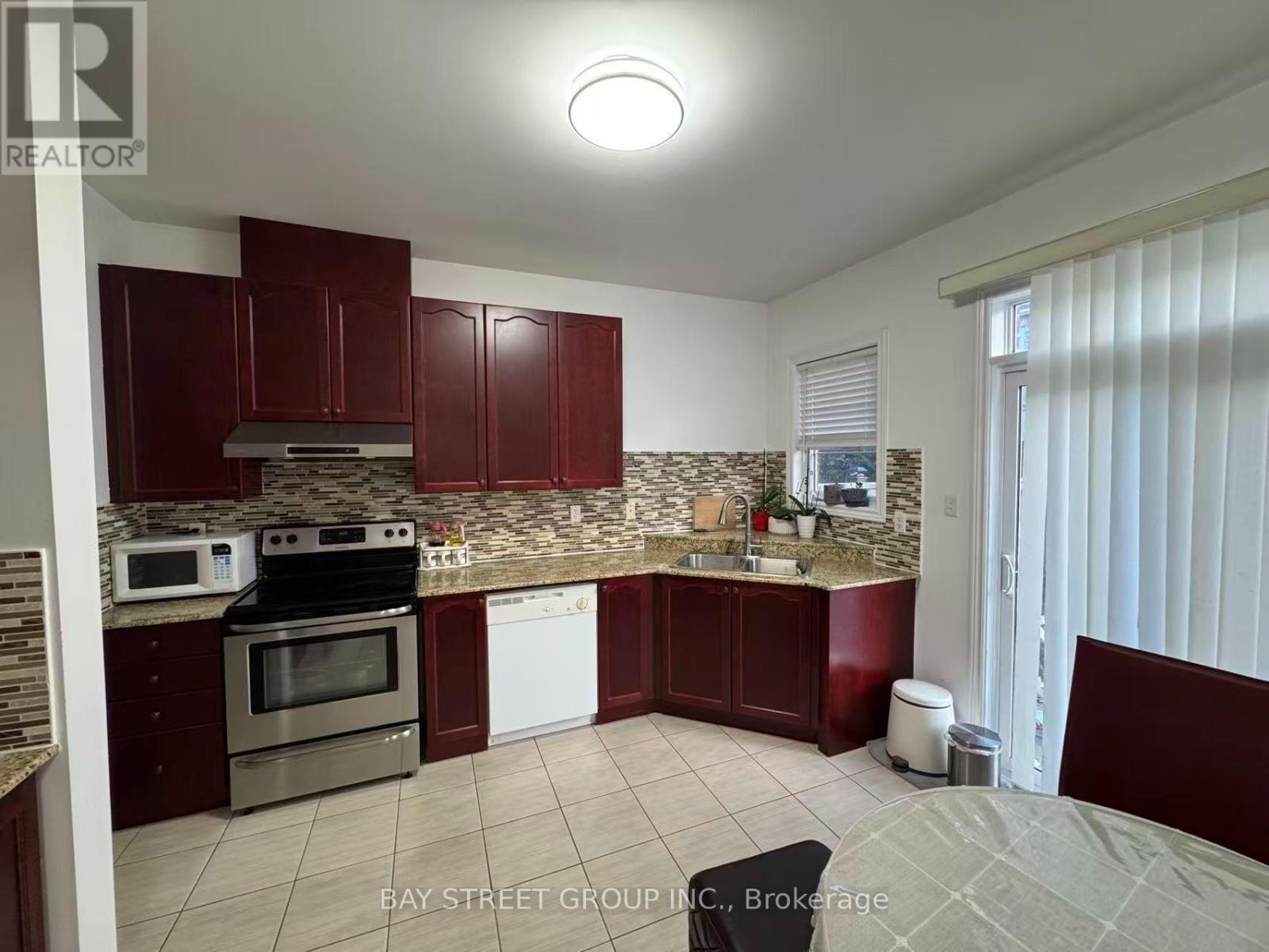 28 Prebble Drive, Markham, Ontario  L6E 0M9 - Photo 4 - N13554010
