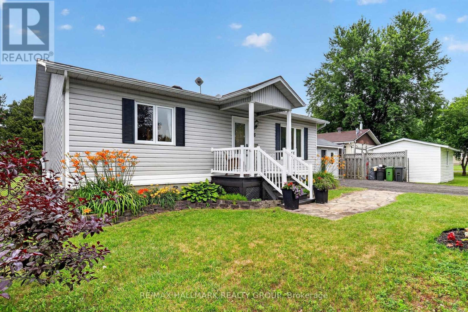 26 - 26 Monarch Crescent, Russell, Ontario  K0A 2M0 - Photo 3 - X13554024