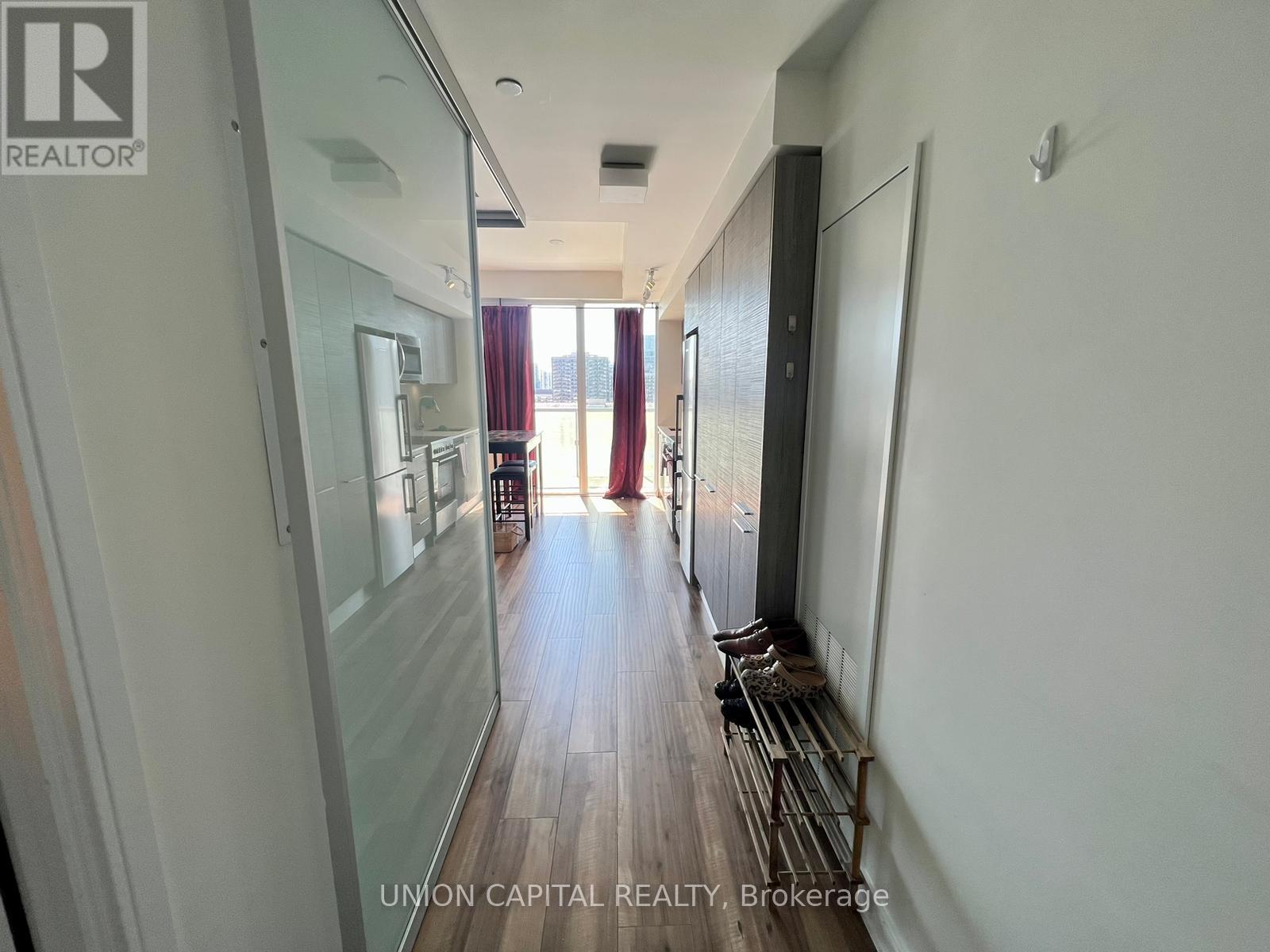 2103 - 28 Wellesley Street E, Toronto, Ontario  M4Y 0C4 - Photo 2 - C13554018