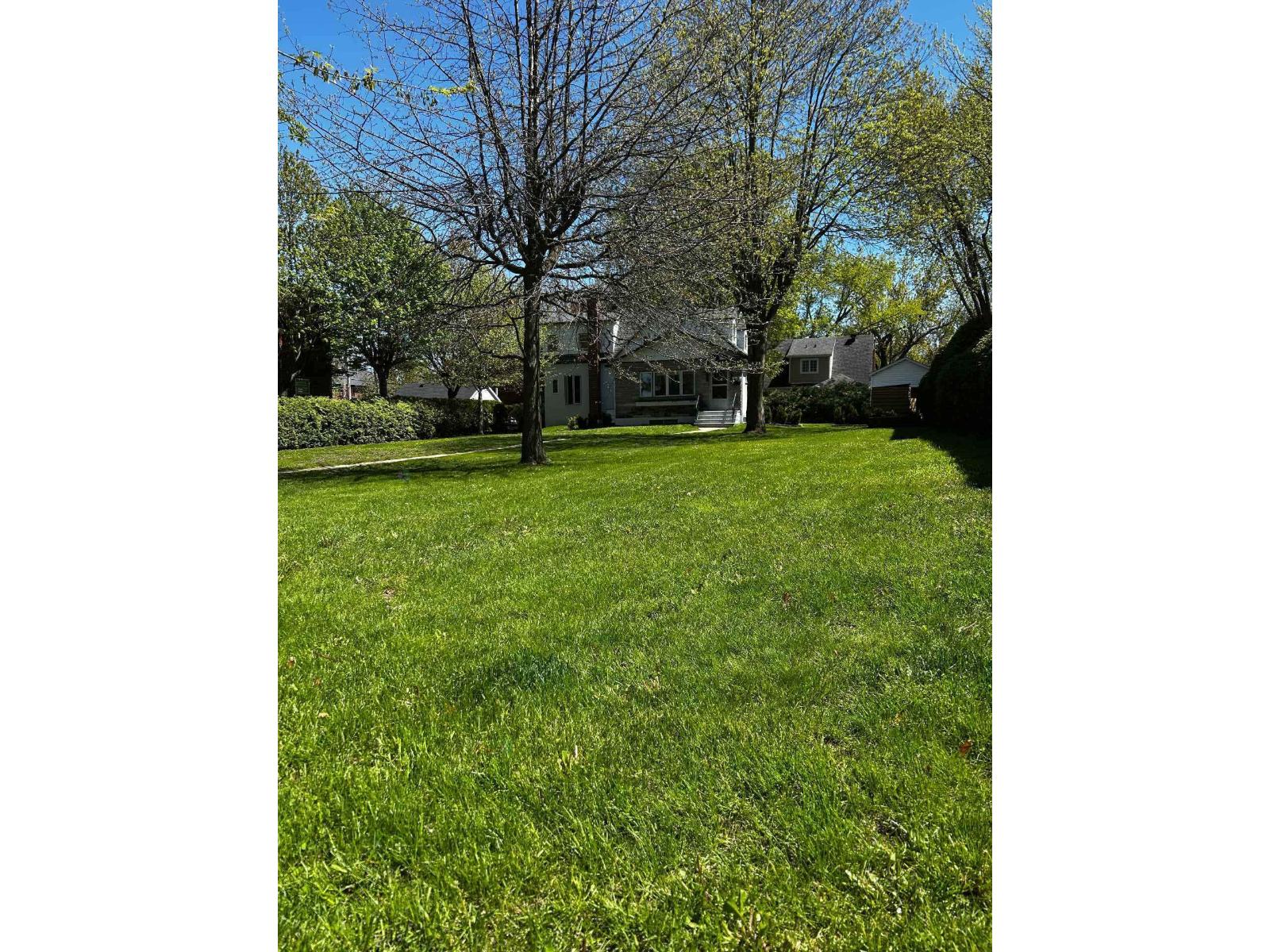 40 Rue Hôtel-de-Ville Vaudreuil-Dorion Quebec Canada J7V1N1 5