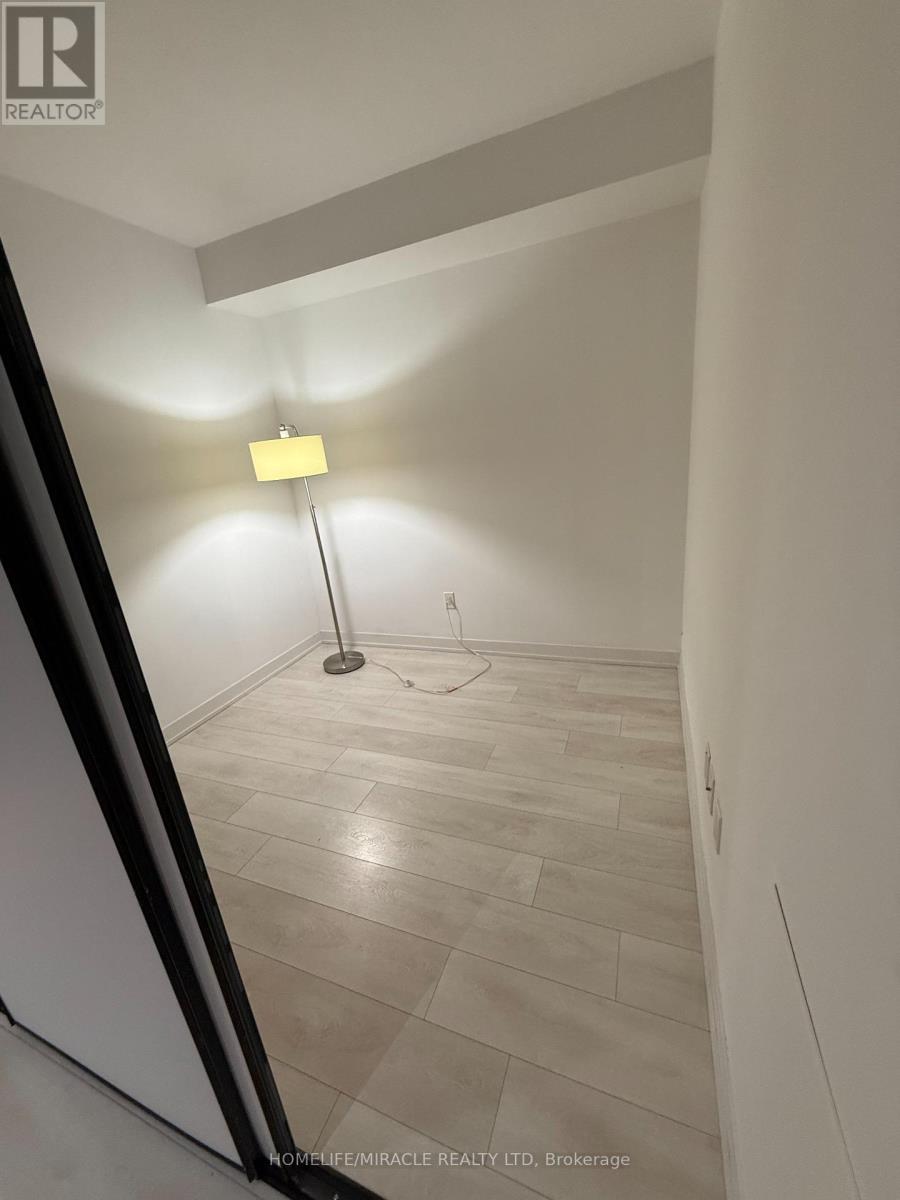 335 - 31 Tippett Road, Toronto, Ontario  M3H 0C8 - Photo 7 - C13505856