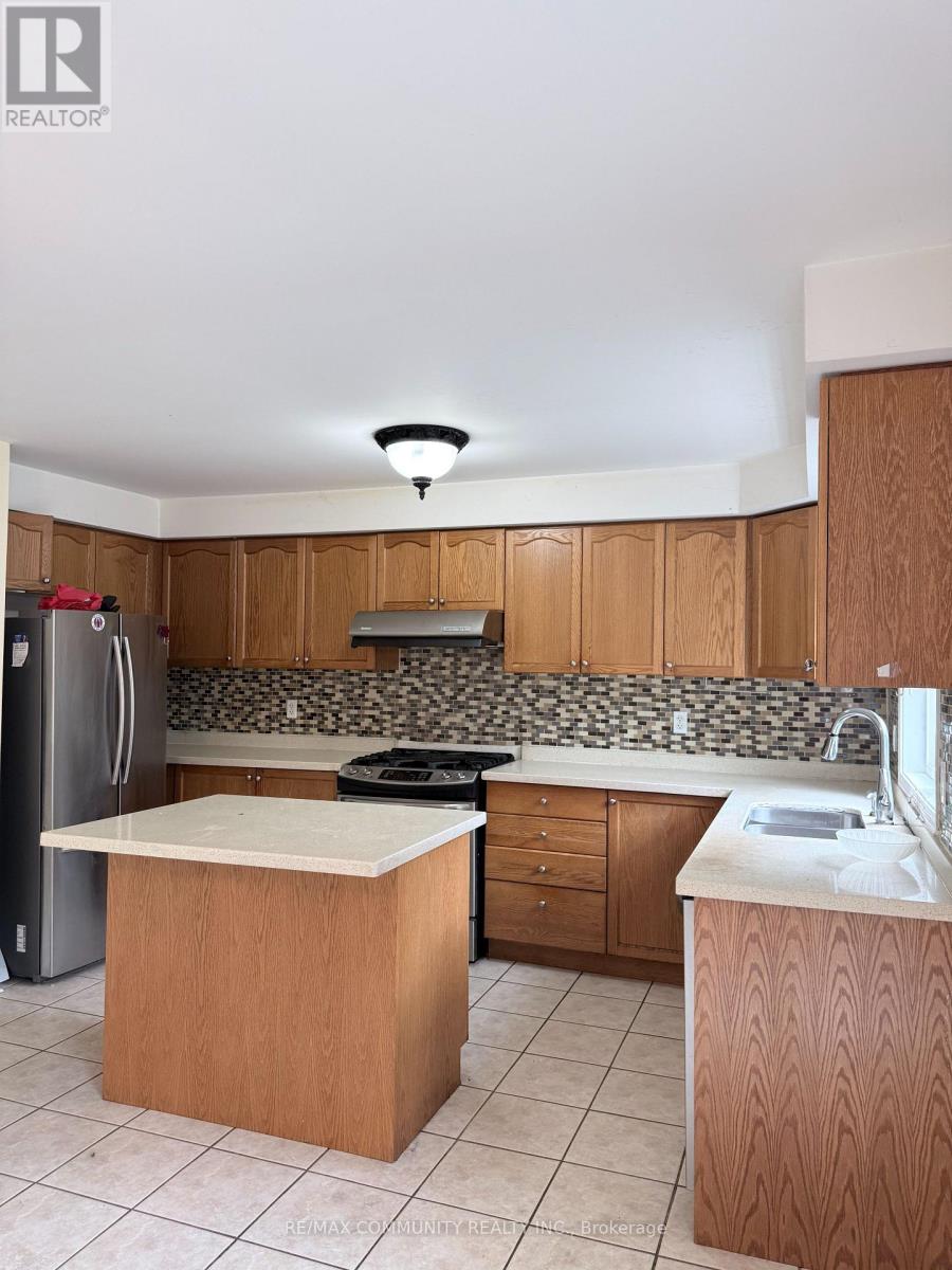 26 Grosbeak Crescent, Toronto, Ontario M1X 1X1 - Photo 6 - E13553526