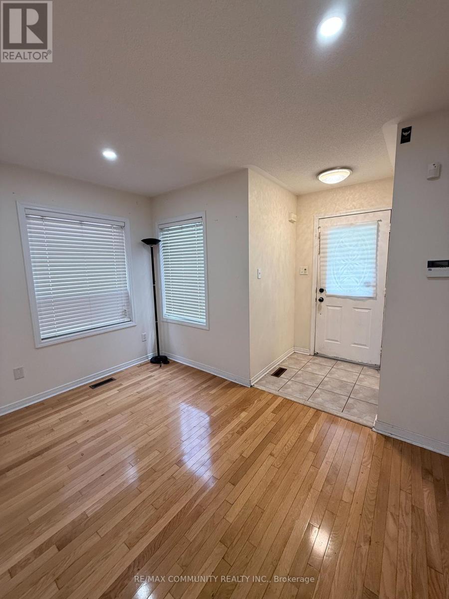 26 Grosbeak Crescent, Toronto, Ontario M1X 1X1 - Photo 5 - E13553526