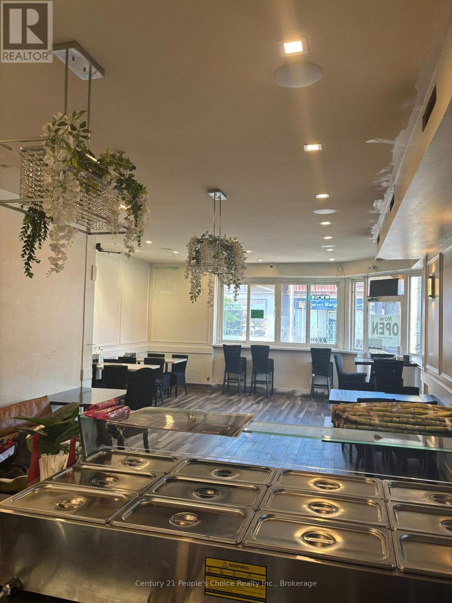 362 BARTON STREET E, Hamilton (Landsdale)