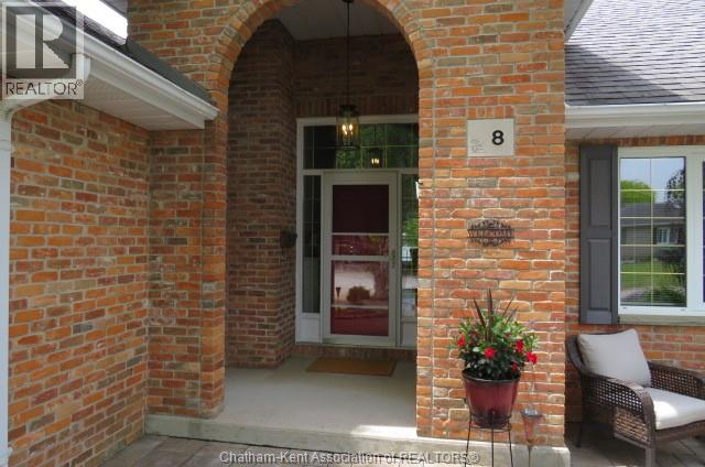 8 Christina Place, Chatham, Ontario  N7L 5K4 - Photo 4 - 26013362