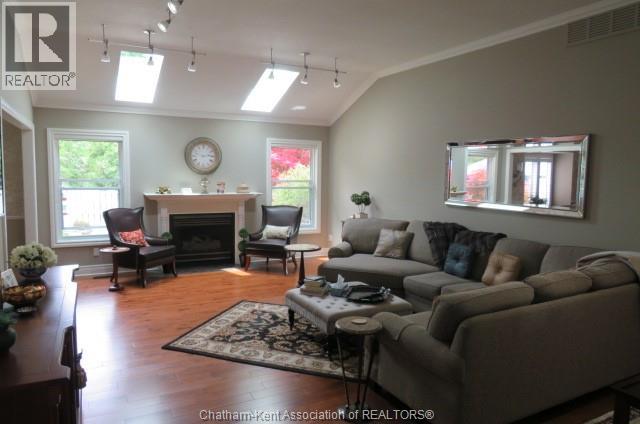 8 Christina Place, Chatham, Ontario  N7L 5K4 - Photo 9 - 26013362