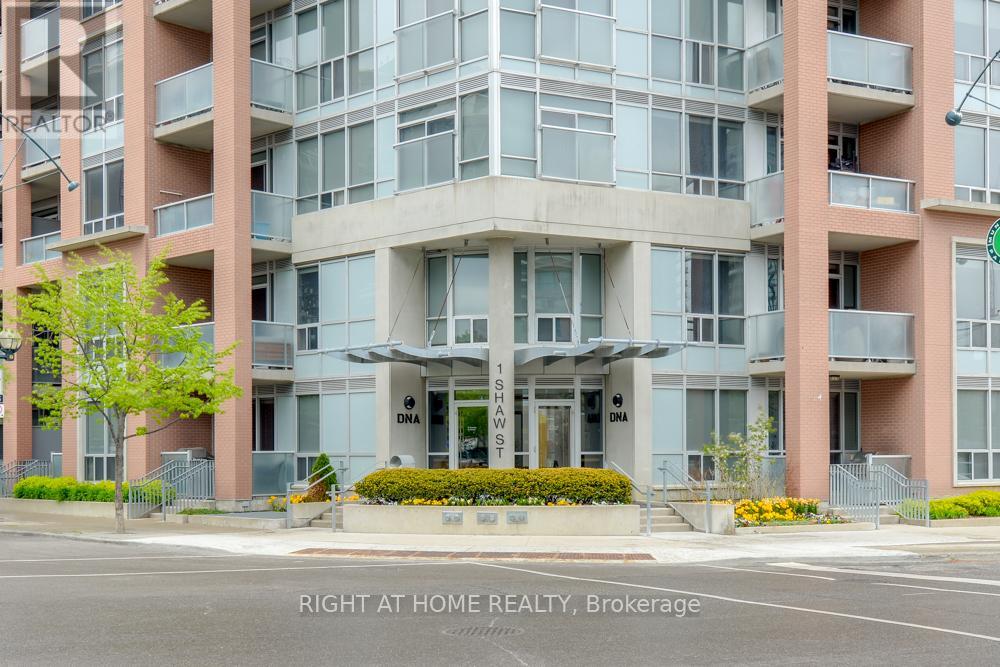 323 - 1 Shaw Street, Toronto, Ontario M6K 0A1 - Photo 3 - C13554070