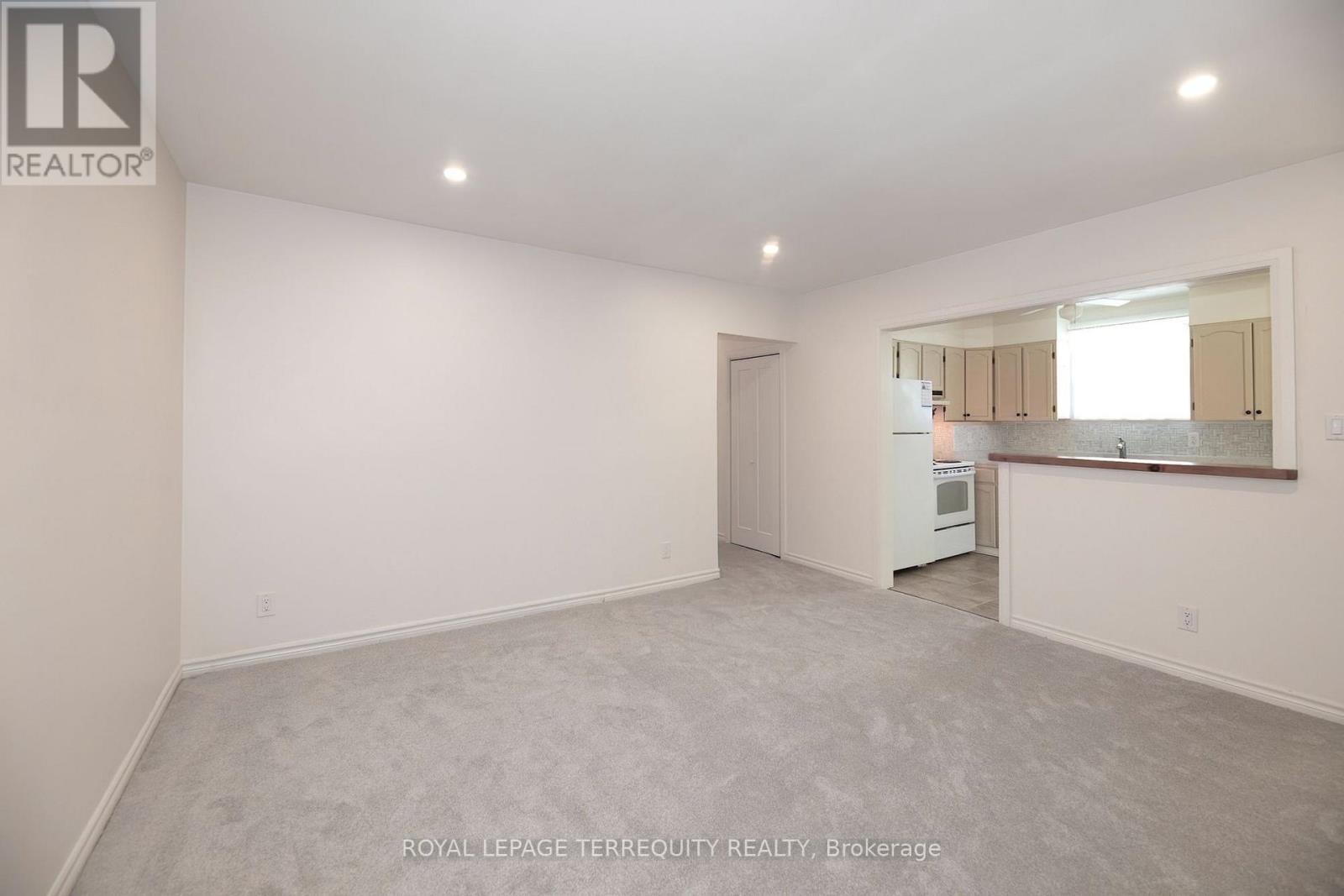 87 Emperor (Upper) Street, Ajax, Ontario L1S 1N3 - Photo 4 - E13554078