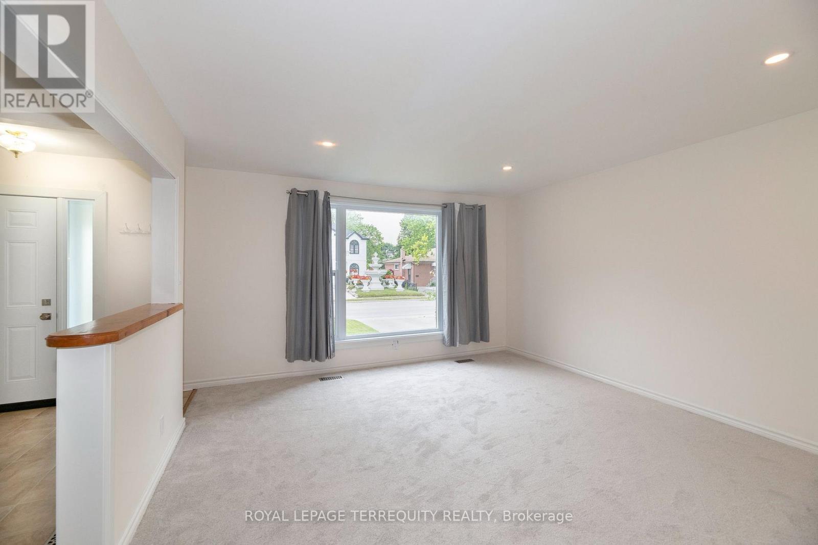 87 Emperor (Upper) Street, Ajax, Ontario L1S 1N3 - Photo 5 - E13554078