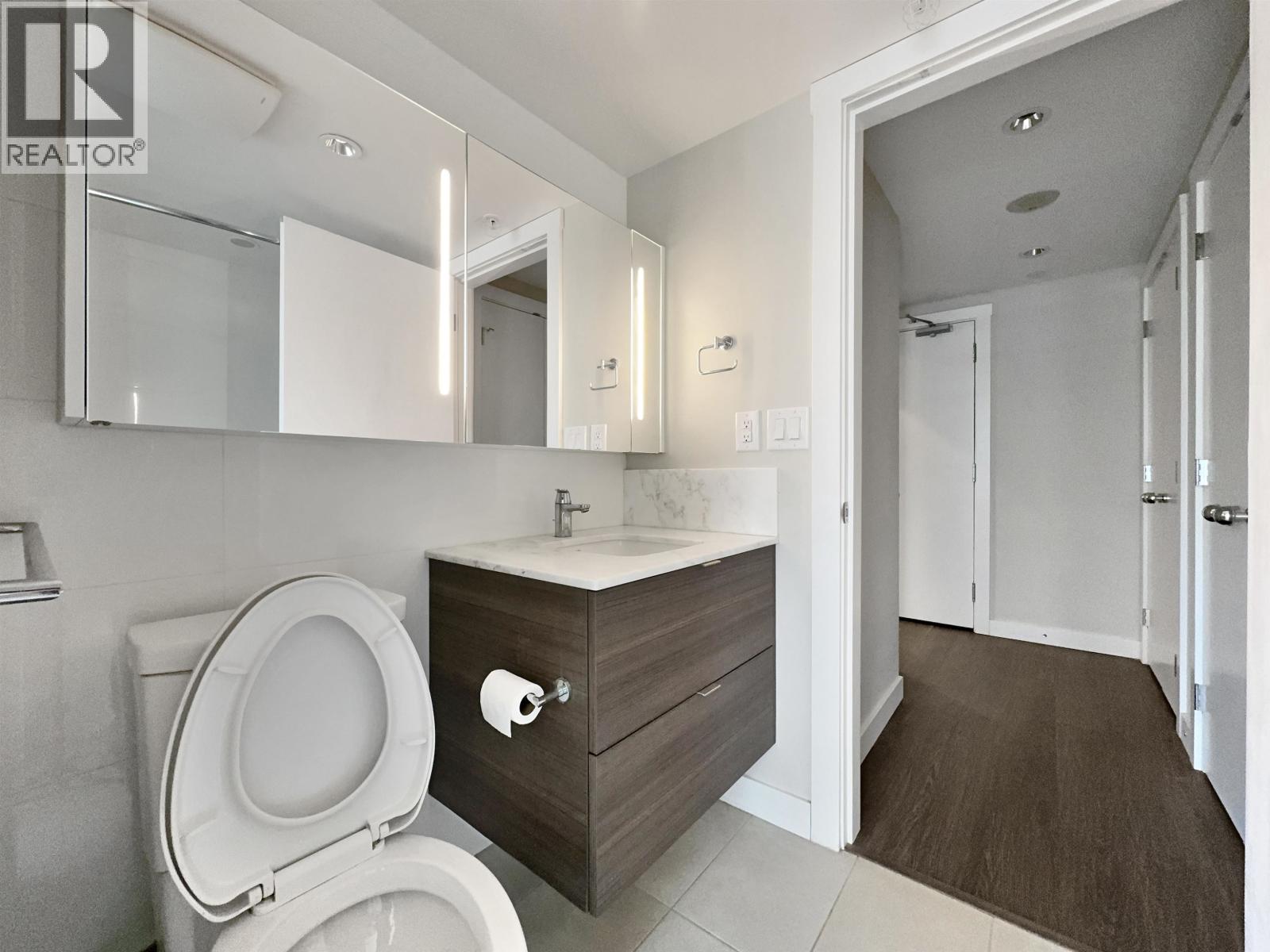 22xx 602 Como Lake, Coquitlam, British Columbia  V3G 0G2 - Photo 12 - R3145339