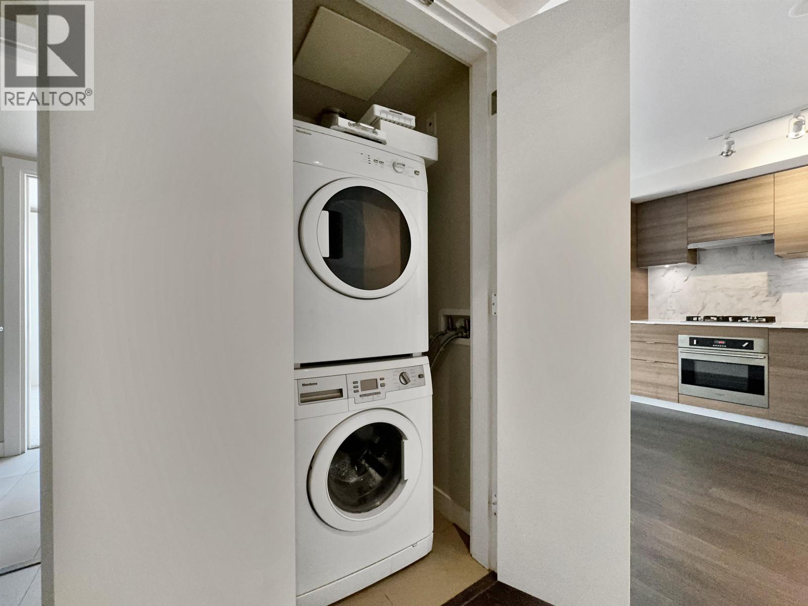 22xx 602 Como Lake, Coquitlam, British Columbia  V3G 0G2 - Photo 13 - R3145339
