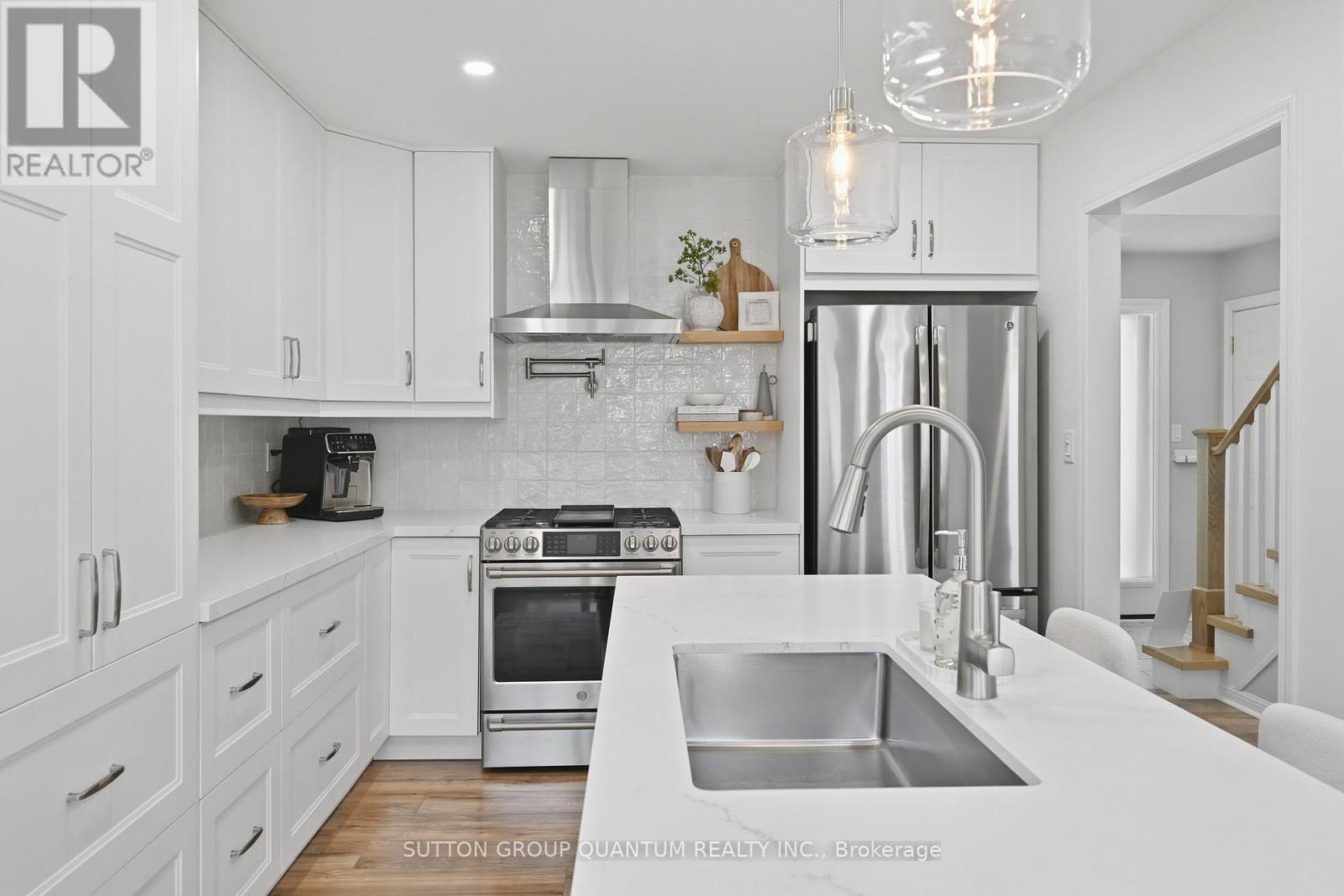 2245 Kenneth Crescent, Burlington, Ontario  L7L 6T4 - Photo 6 - W13554134