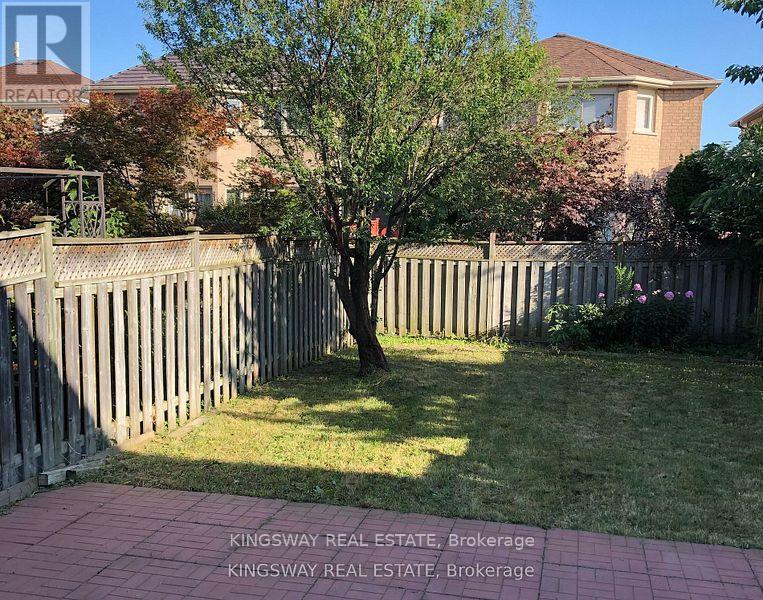 722 Four Winds Way, Mississauga, Ontario  L5R 3V4 - Photo 3 - W13554136