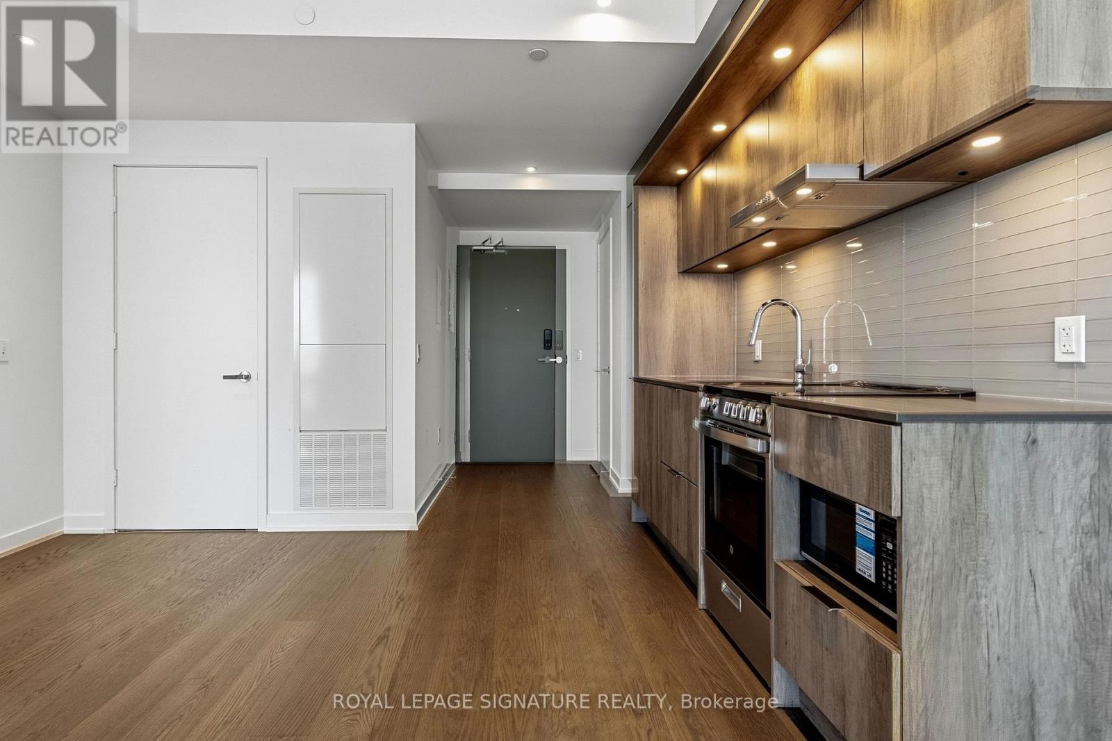 4606 - 448 Burnhamthorpe Road W, Mississauga, Ontario  L5B 0R4 - Photo 11 - W13554154