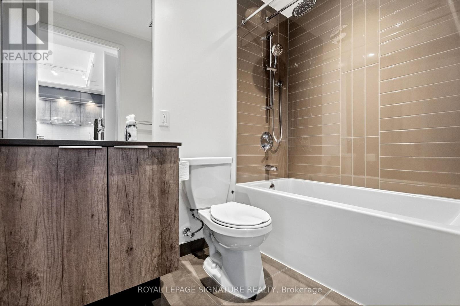 4606 - 448 Burnhamthorpe Road W, Mississauga, Ontario  L5B 0R4 - Photo 19 - W13554154