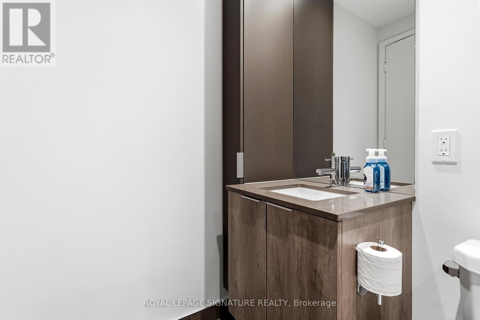 4606 - 448 Burnhamthorpe Road W, Mississauga, Ontario  L5B 0R4 - Photo 21 - W13554154