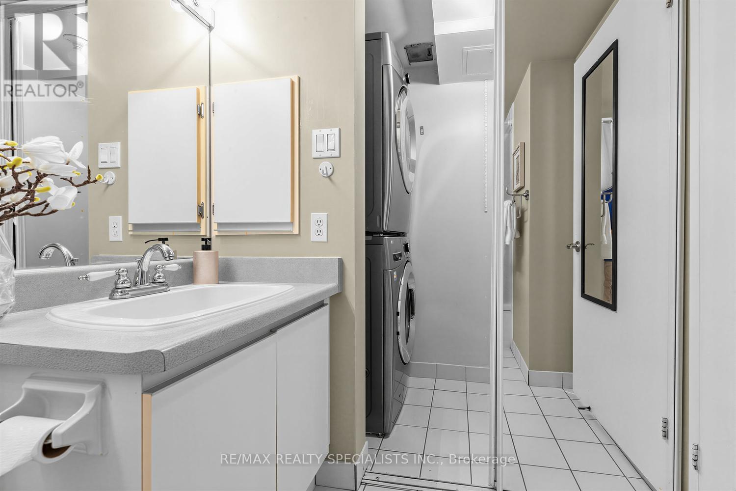 1006 - 10 Laurelcrest Street, Brampton, Ontario  L6S 5Y3 - Photo 19 - W13492178