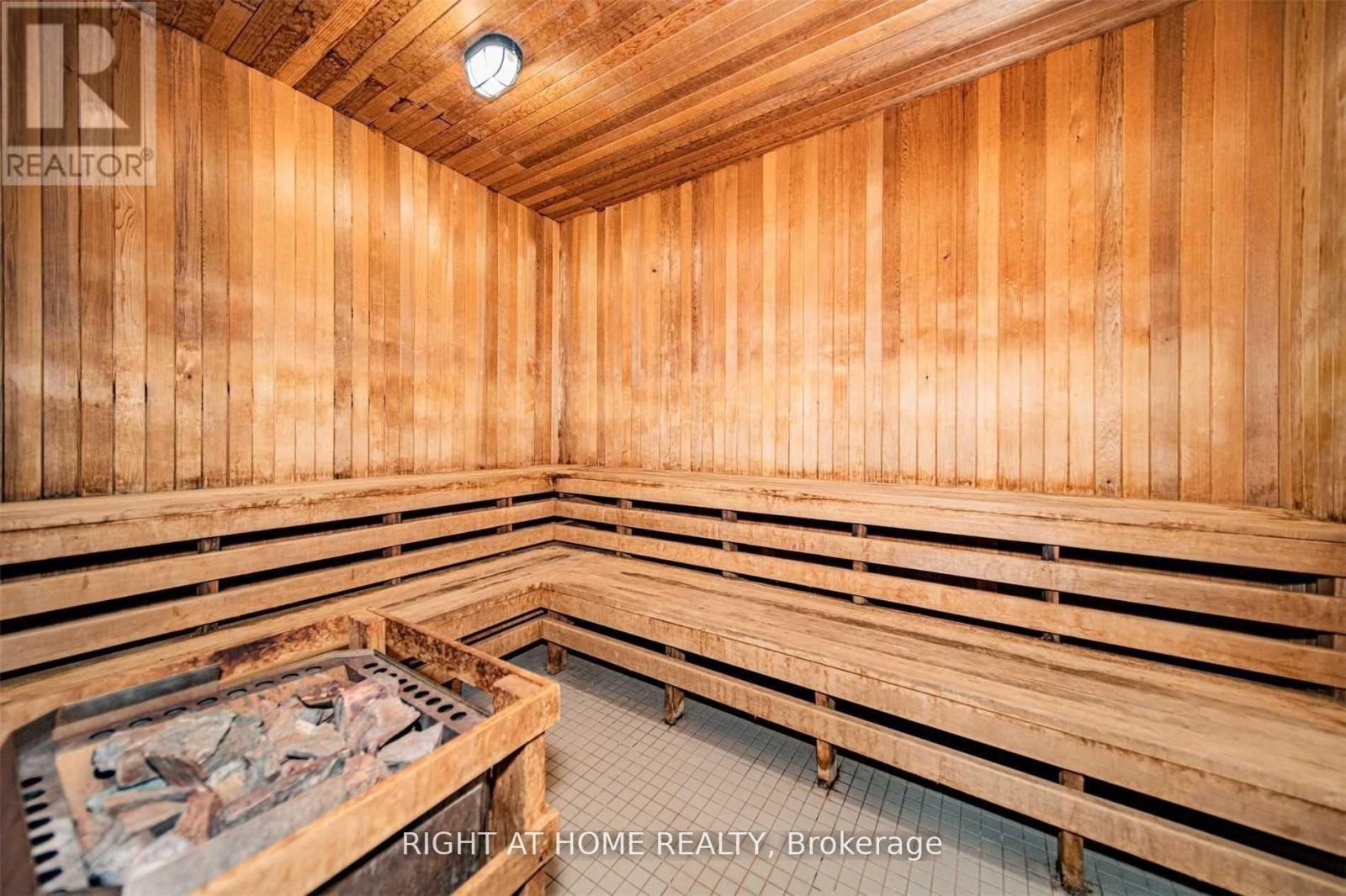 722 - 295 Adelaide Street W, Toronto, Ontario  M5V 0L4 - Photo 13 - C13554188