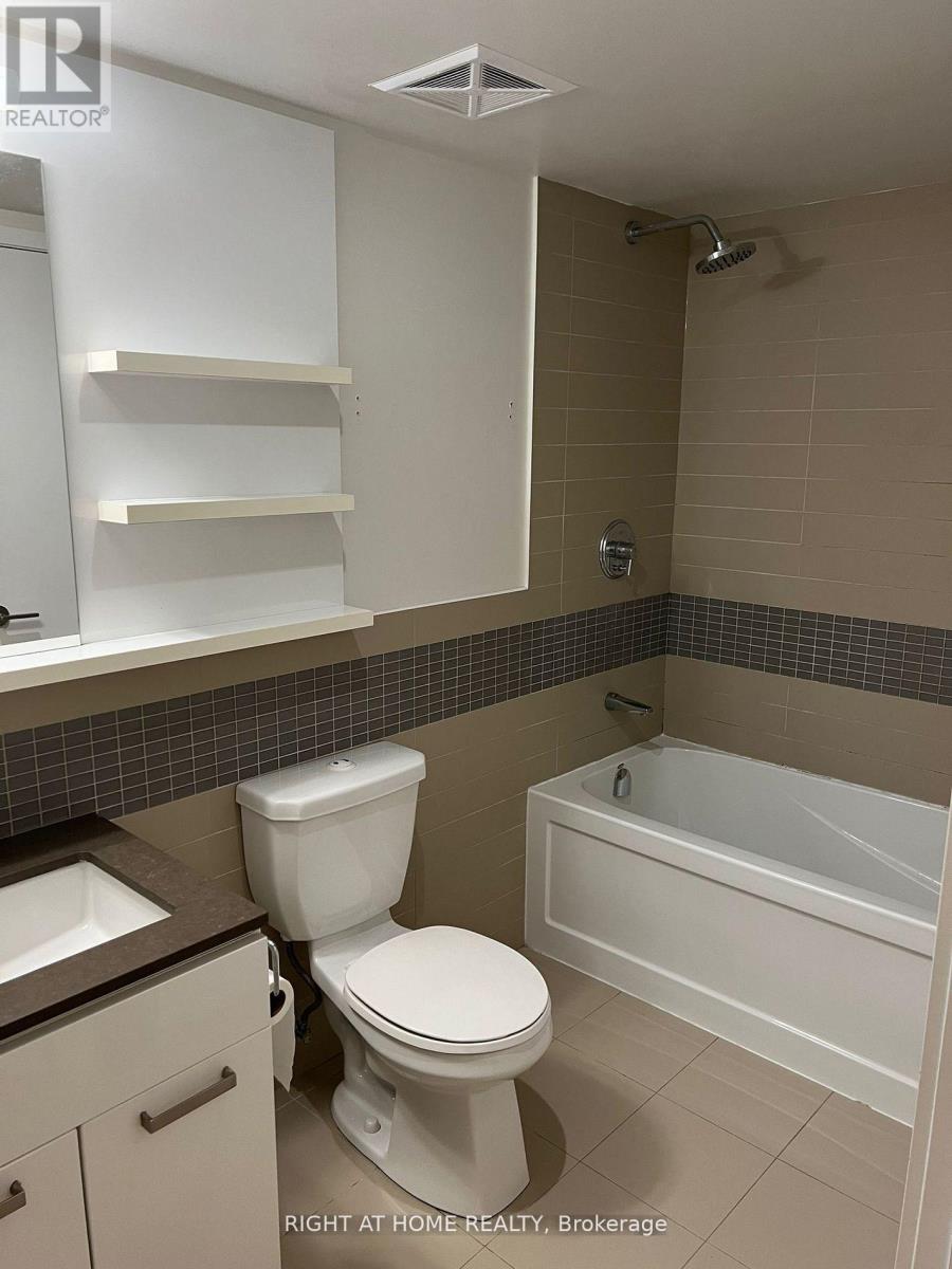 722 - 295 Adelaide Street W, Toronto, Ontario  M5V 0L4 - Photo 8 - C13554188