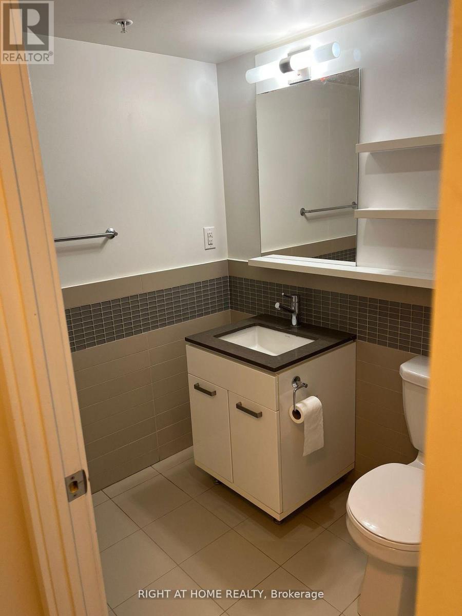 722 - 295 Adelaide Street W, Toronto, Ontario  M5V 0L4 - Photo 9 - C13554188