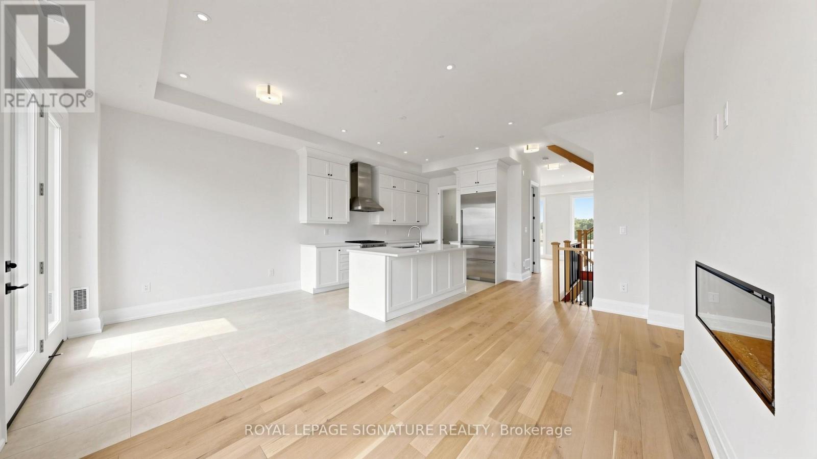 433 York Downs Boulevard, Markham, Ontario  L6C 3R3 - Photo 11 - N13487092