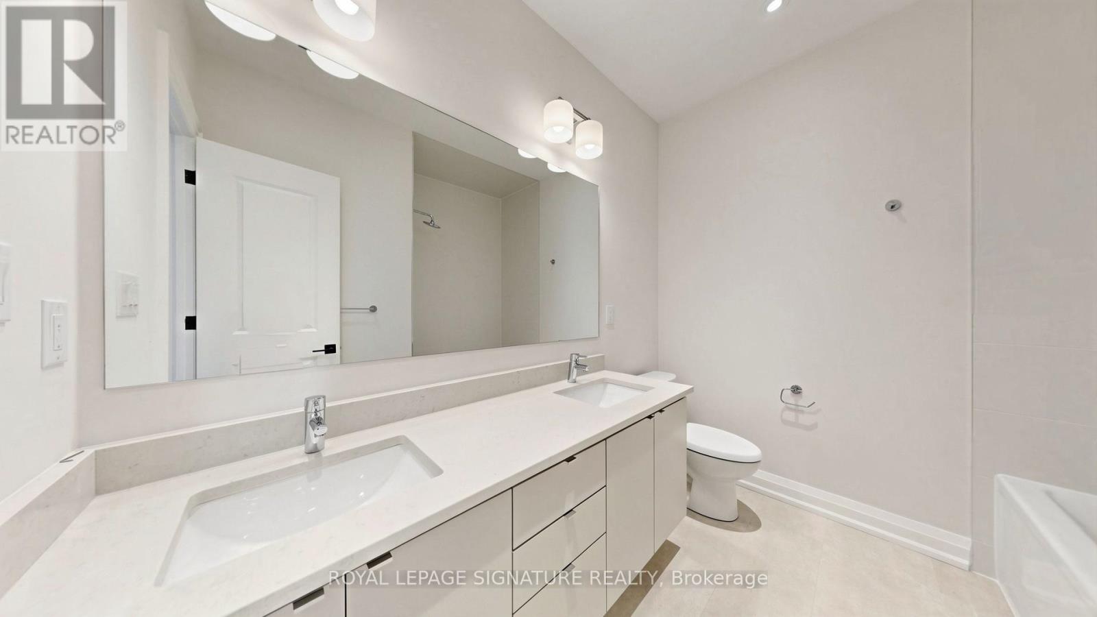 433 York Downs Boulevard, Markham, Ontario  L6C 3R3 - Photo 36 - N13487092