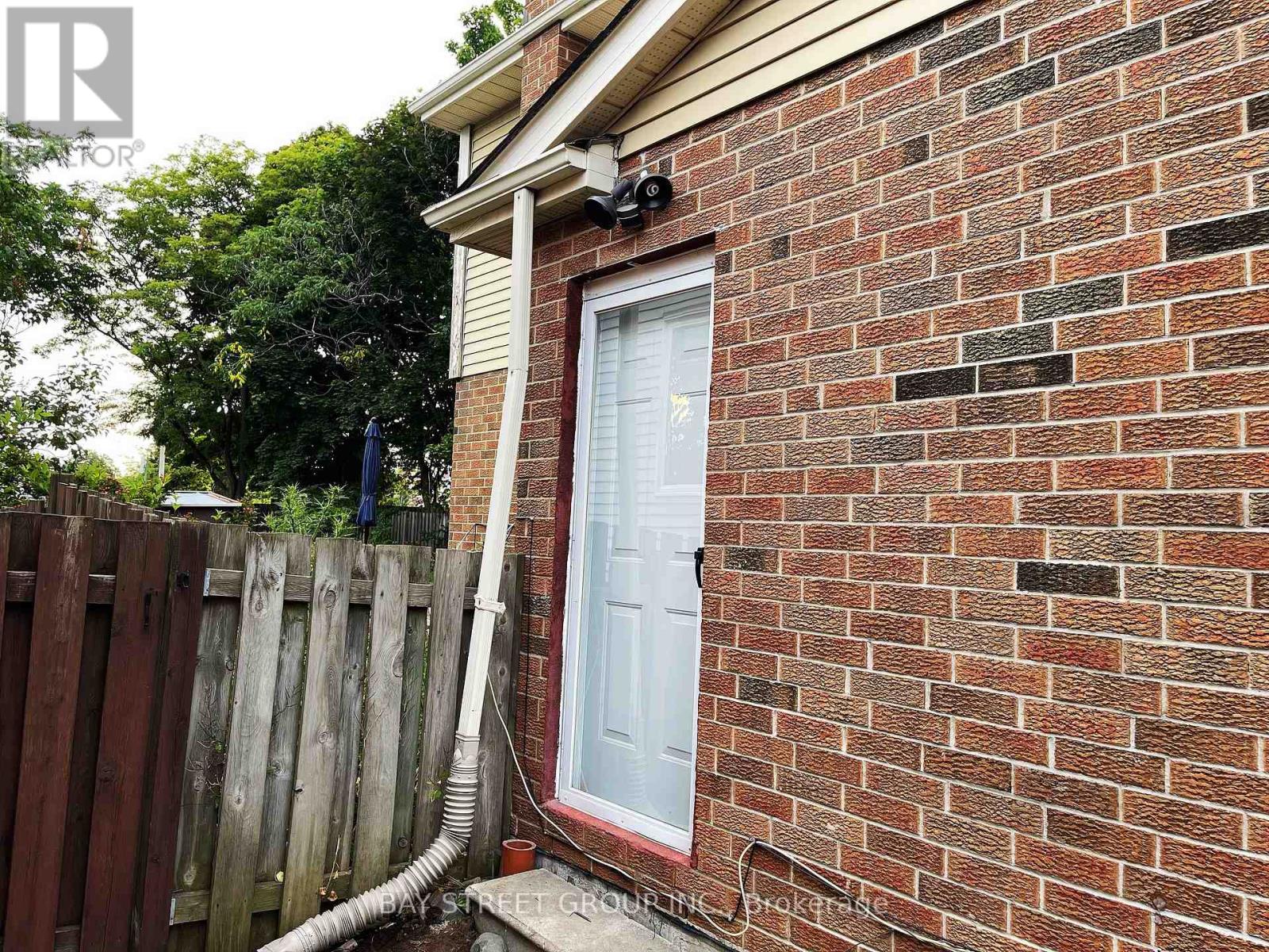 Bsmt - 197 Goldhawk Street, Toronto, Ontario  M1V 1X1 - Photo 2 - E13554210
