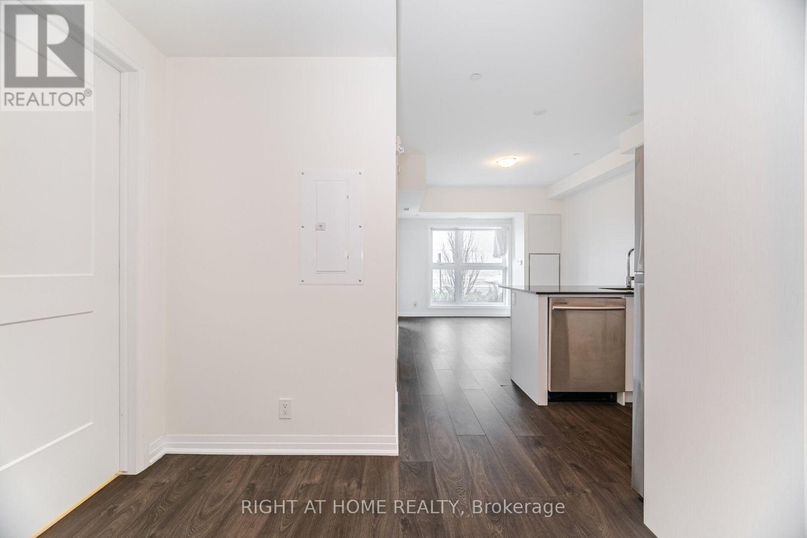 119 - 128 Grovewood Common, Oakville, Ontario  L6H 0X3 - Photo 10 - W13554238