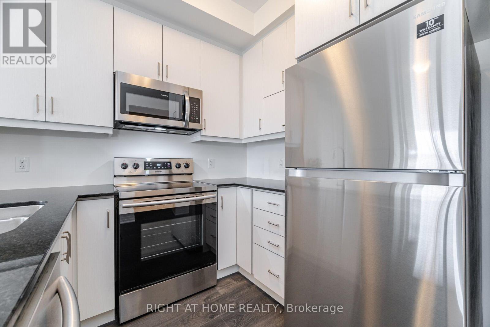 119 - 128 Grovewood Common, Oakville, Ontario  L6H 0X3 - Photo 15 - W13554238