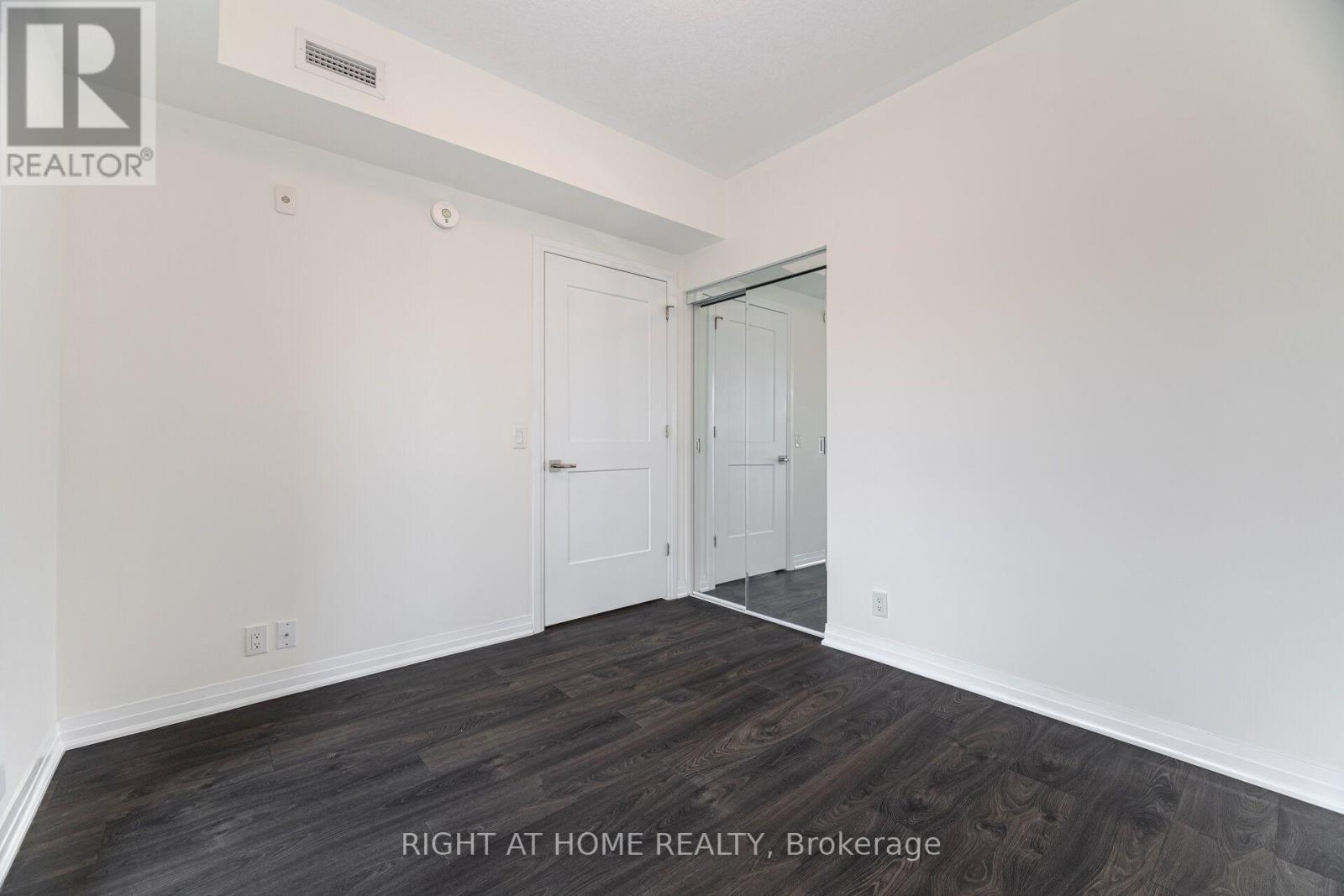 119 - 128 Grovewood Common, Oakville, Ontario  L6H 0X3 - Photo 25 - W13554238