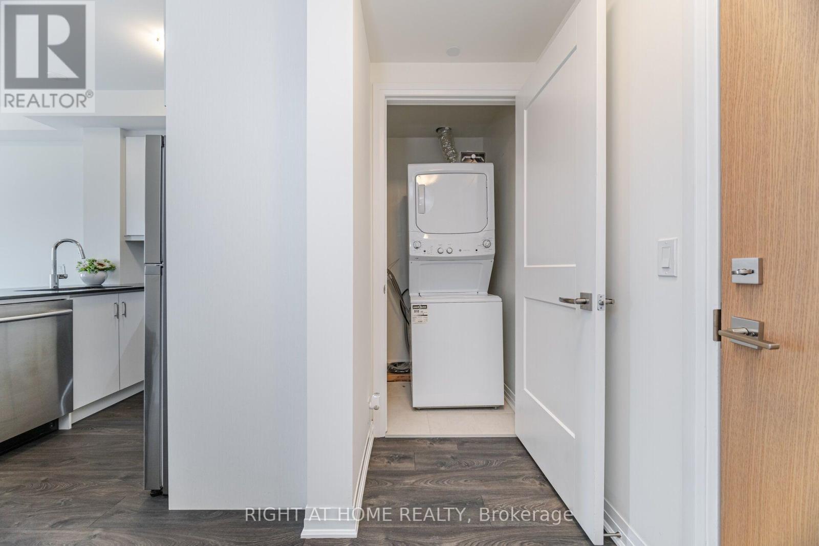 119 - 128 Grovewood Common, Oakville, Ontario  L6H 0X3 - Photo 26 - W13554238