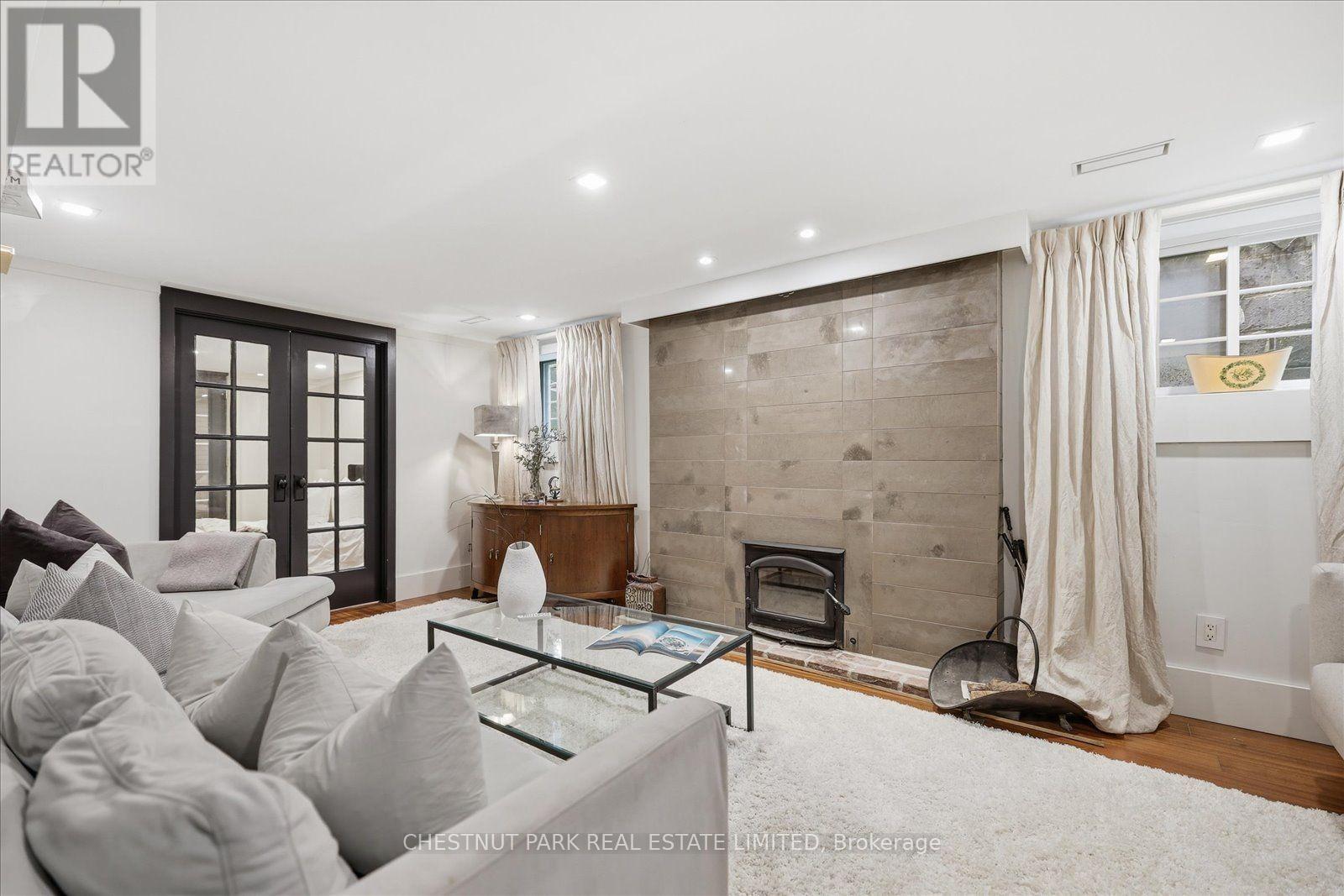 310 Bessborough Drive, Toronto, Ontario  M4G 3L1 - Photo 39 - C13538994