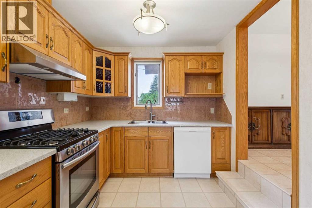 47 Montrose Crescent NE, Calgary, Alberta  T3E 5P3 - Photo 11 - A2327238