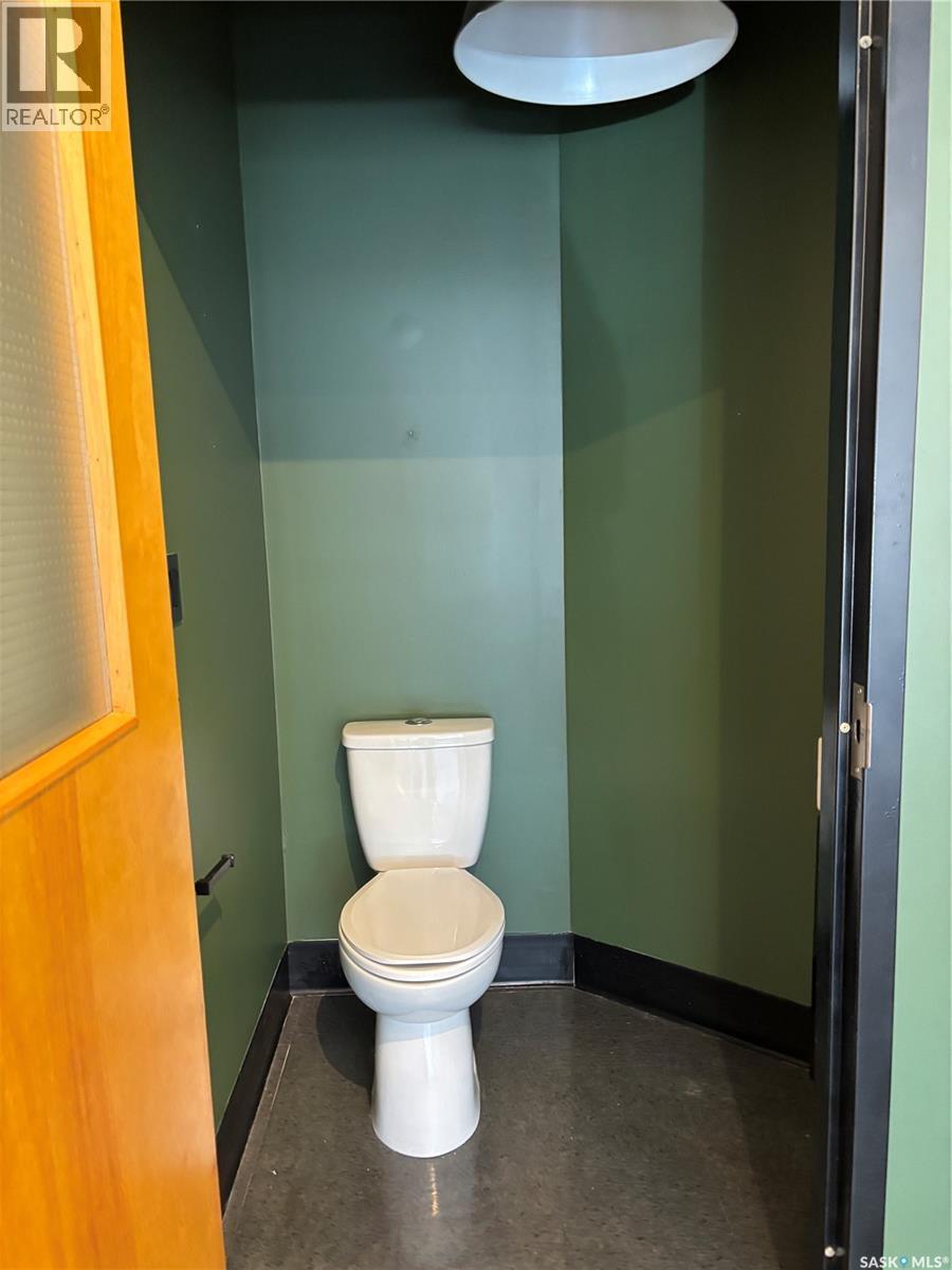 Unit A 115 Jasper Street, Maple Creek, Saskatchewan  S0N 1N0 - Photo 4 - SK042228