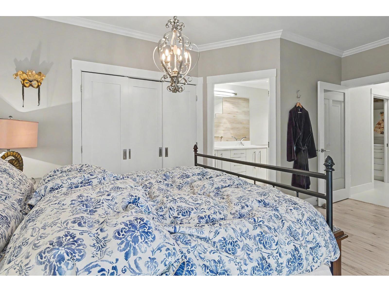 208 1765 MARTIN DRIVE — photo 14