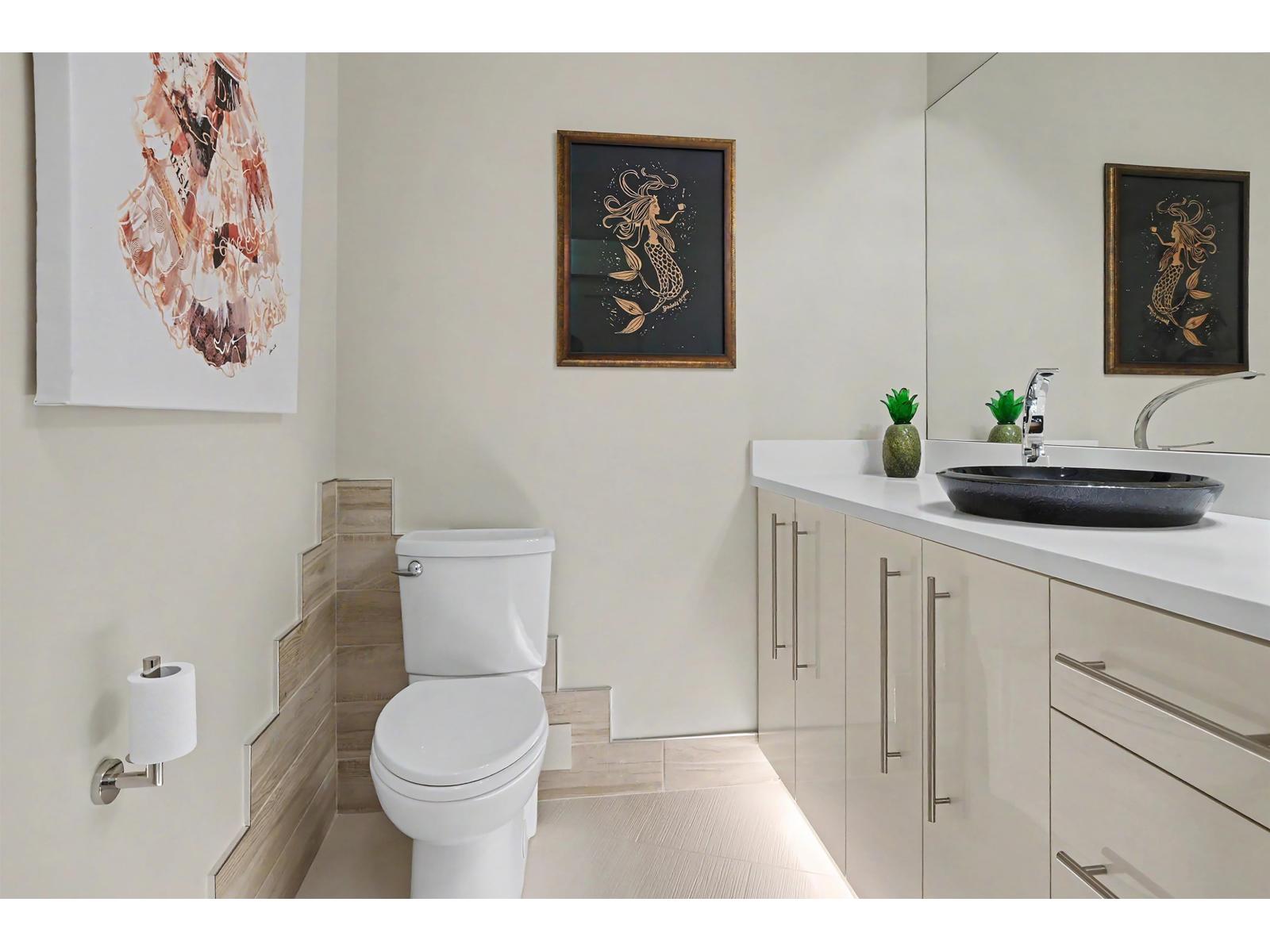 208 1765 MARTIN DRIVE — photo 16
