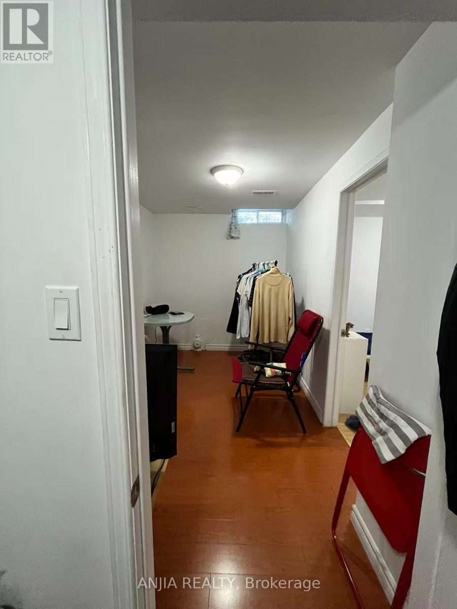62 Tom Wells Crescent, Toronto, Ontario  M1V 0A4 - Photo 2 - E13554196