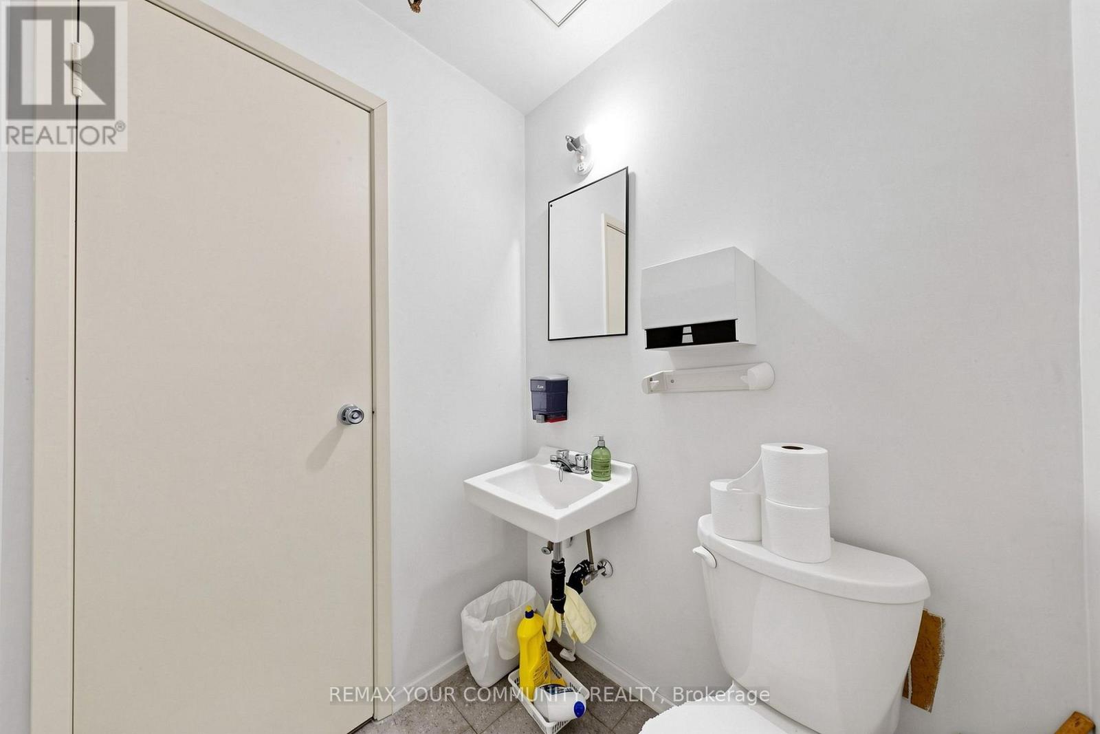 17 - 991 Matheson Boulevard E, Mississauga, Ontario  L4W 2V3 - Photo 42 - W13548766