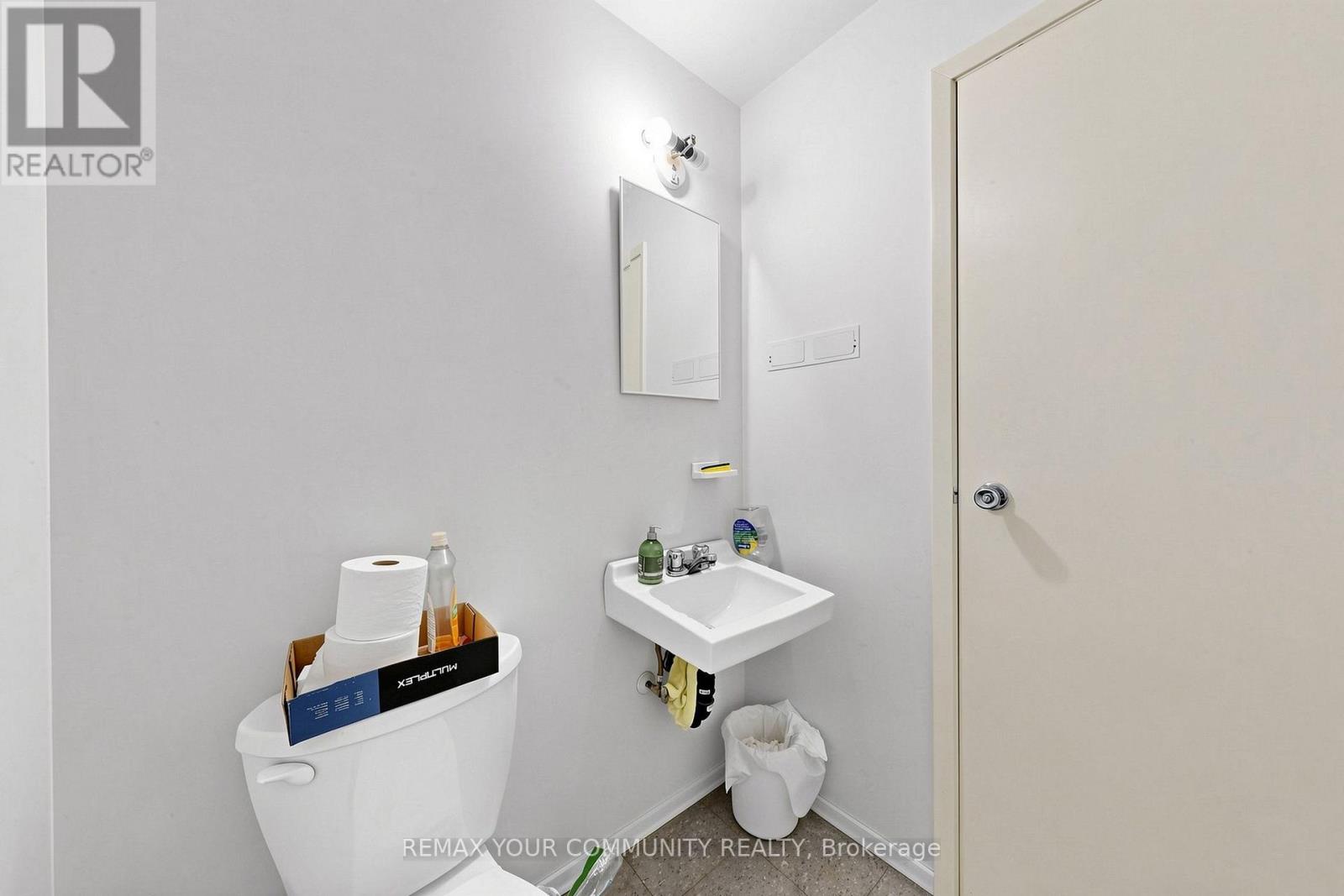 17 - 991 Matheson Boulevard E, Mississauga, Ontario  L4W 2V3 - Photo 43 - W13548766