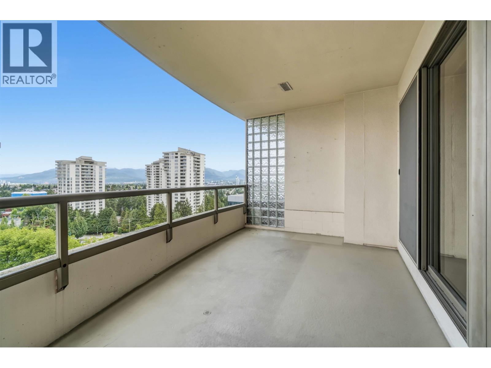 1206 5885 Olive Avenue, Burnaby, British Columbia  V5H 4N8 - Photo 4 - R3145037