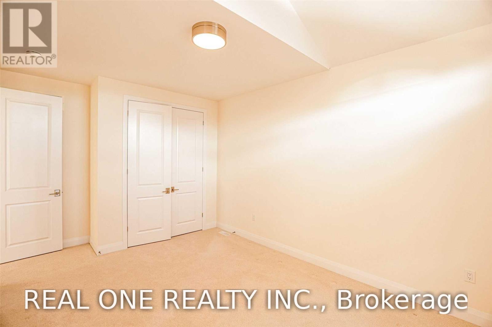 3306 Charles Biggar Drive, Oakville, Ontario  L6M 0N3 - Photo 17 - W13554278