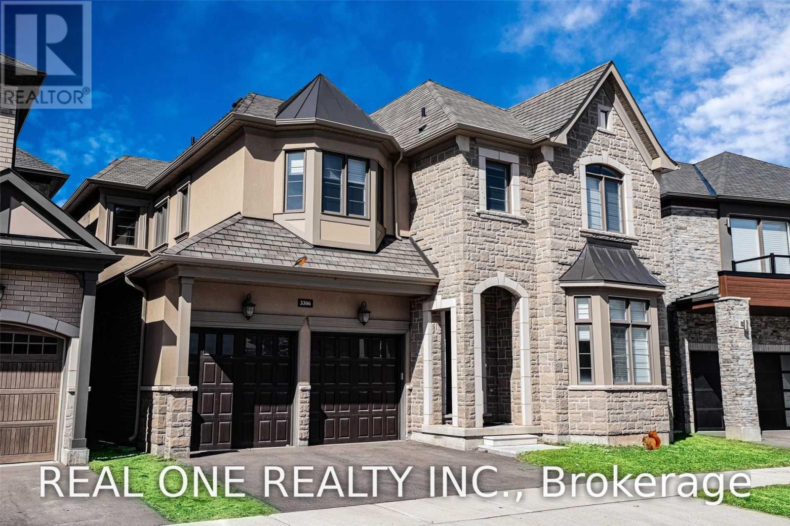 3306 Charles Biggar Drive, Oakville, Ontario  L6M 0N3 - Photo 3 - W13554278