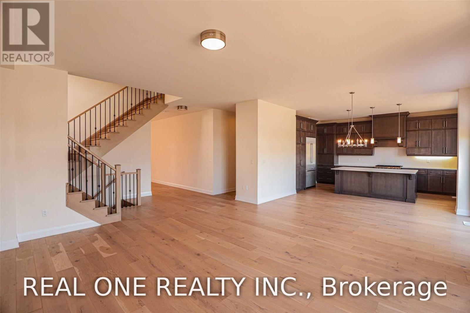3306 Charles Biggar Drive, Oakville, Ontario  L6M 0N3 - Photo 6 - W13554278