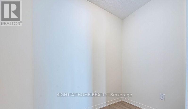 38 Annie Craig Drive, Toronto, Ontario  M8V 0G9 - Photo 12 - W13554292