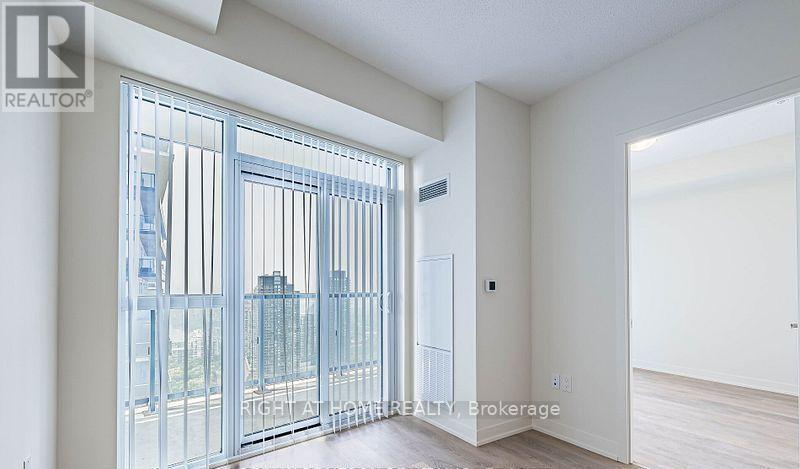 38 Annie Craig Drive, Toronto, Ontario  M8V 0G9 - Photo 8 - W13554292