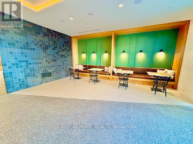 1202 - 2495 Eglinton Avenue W, Mississauga, Ontario  L5M 2V8 - Photo 2 - W13554402