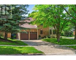 898 STONEHAVEN AVENUE, Newmarket, Ontario
