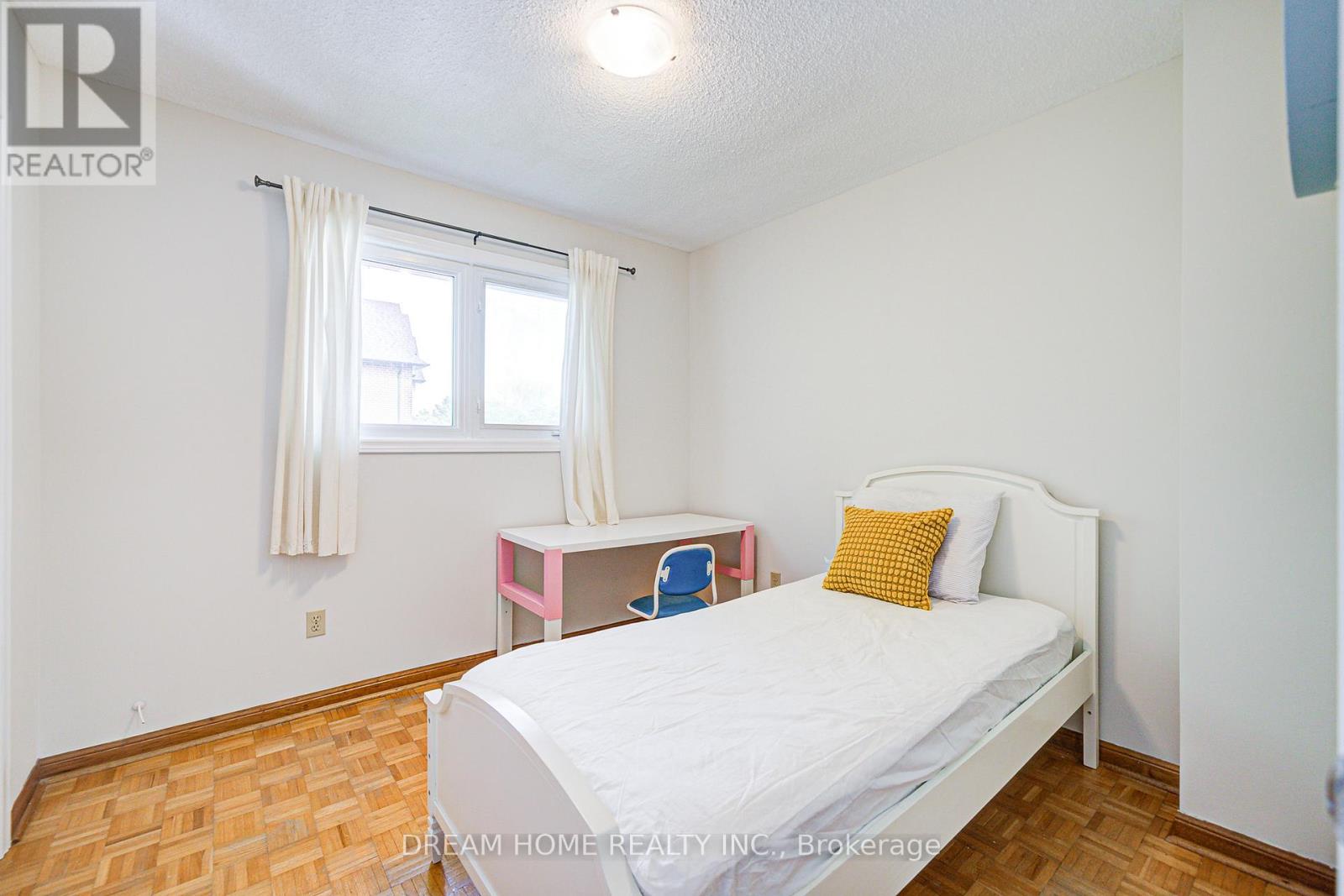 98 Weldrick Road W, Richmond Hill, Ontario  L4C 3T8 - Photo 19 - N13554434